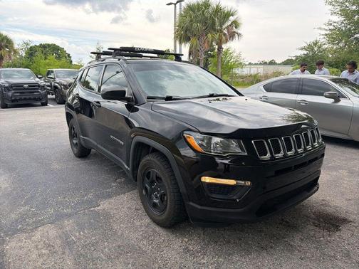 Diamond Black Crystal Pearlcoat 2018 Jeep Compass Sport
