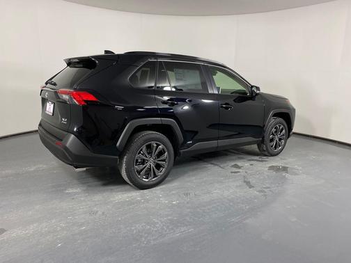 2025 Toyota RAV4 Hybrid XLE Premium