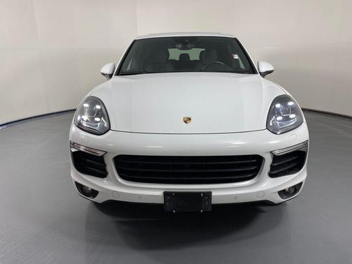 2018 Porsche Cayenne Platinum Edition