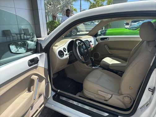 2013 Volkswagen Beetle 2.5L