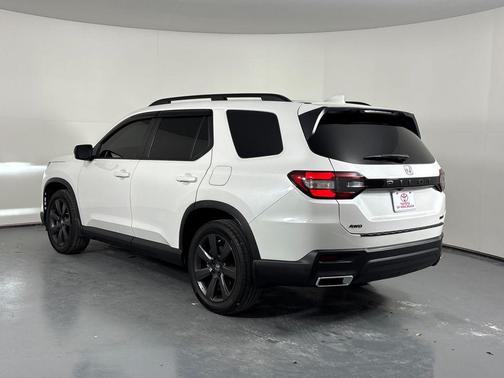 2025 Honda Pilot Sport