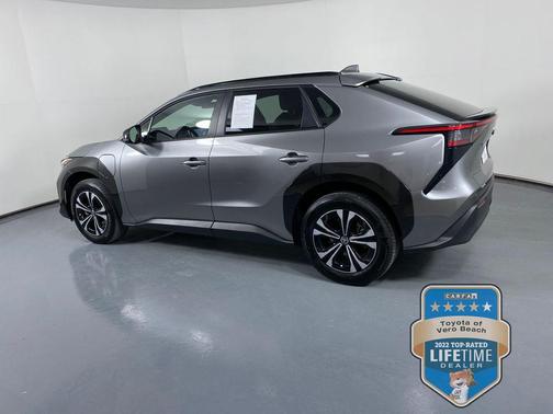 2024 Toyota bZ4X XLE