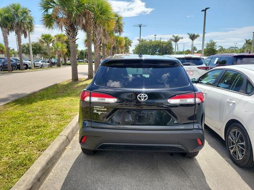 Jet Black 2025 Toyota Corolla Cross L