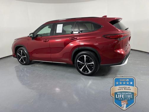 2022 Toyota Highlander XSE