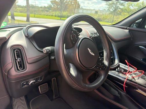 2024 Aston Martin DBX 707