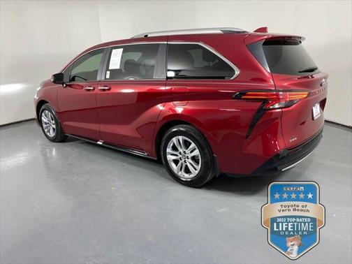 2025 Toyota Sienna Limited 7-Passenger