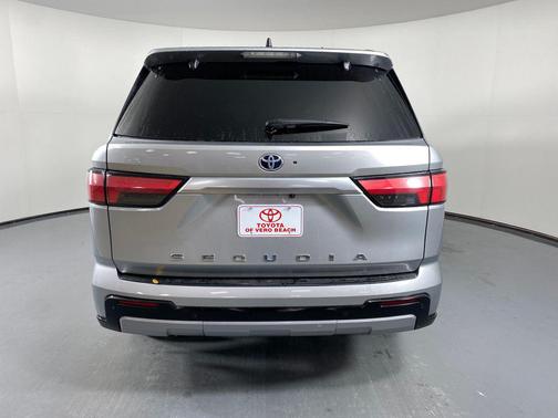 2024 Toyota Sequoia Capstone