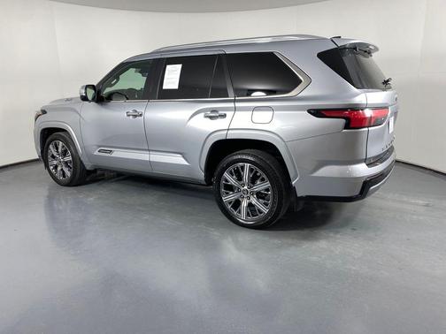 2024 Toyota Sequoia Capstone