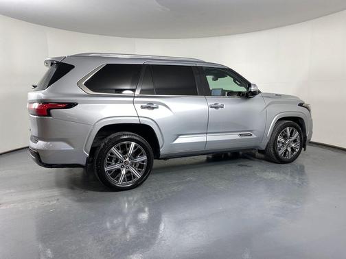 2024 Toyota Sequoia Capstone