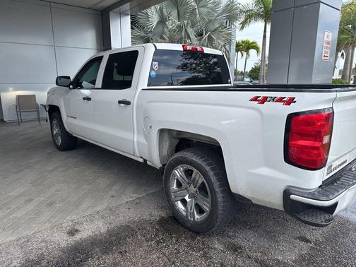 2018 Chevrolet Silverado 1500 Custom