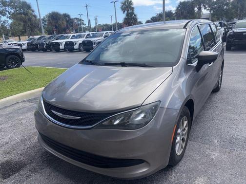 2017 Chrysler Pacifica Touring
