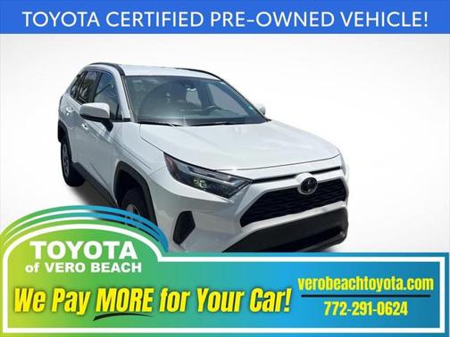 2022 Toyota RAV4 XLE