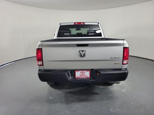 Bright Silver Clearcoat Metallic 2018 RAM 1500 Tradesman