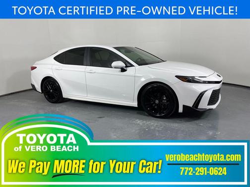 2025 Toyota Camry SE