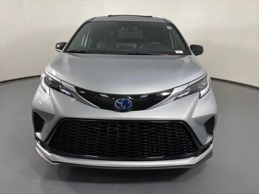 2024 Toyota Sienna XSE 7 Passenger