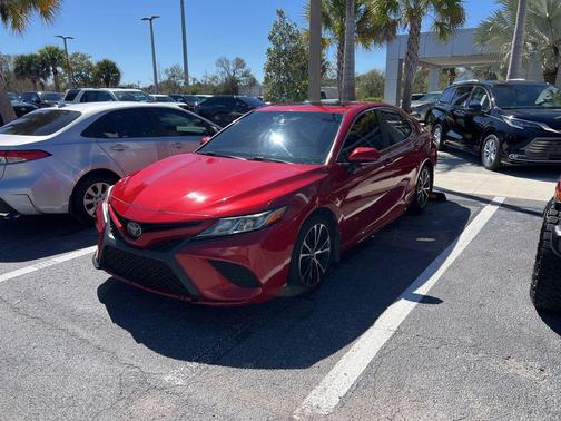 2019 Toyota Camry SE