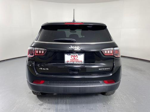 2022 Jeep Compass Sport