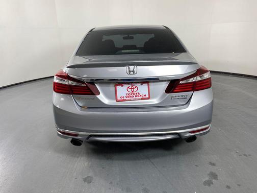 2017 Honda Accord Sport SE