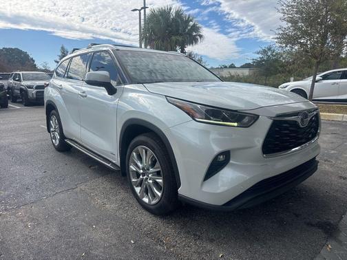 2023 Toyota Highlander Hybrid Limited