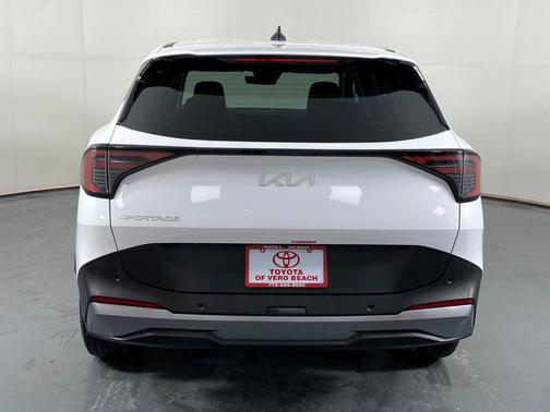 2026 Kia Sportage LX