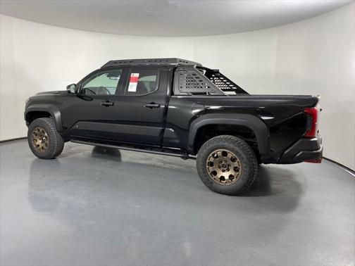 2025 Toyota Tacoma Hybrid Trailhunter