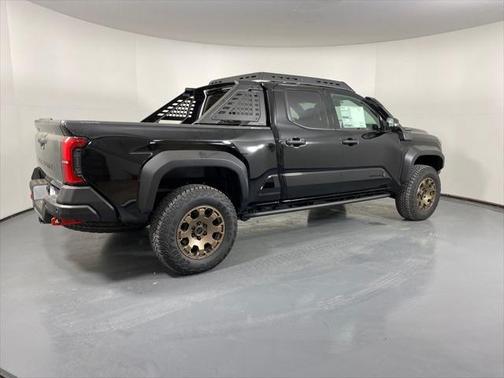 2025 Toyota Tacoma Hybrid Trailhunter