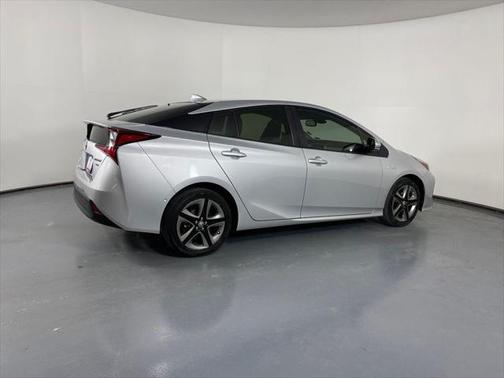 2019 Toyota Prius XLE