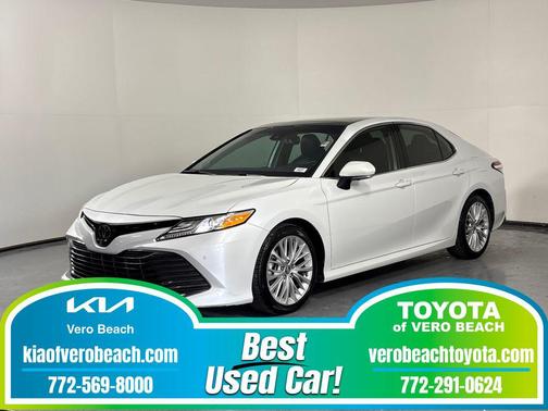 Wind Chill Pearl 2019 Toyota Camry XLE