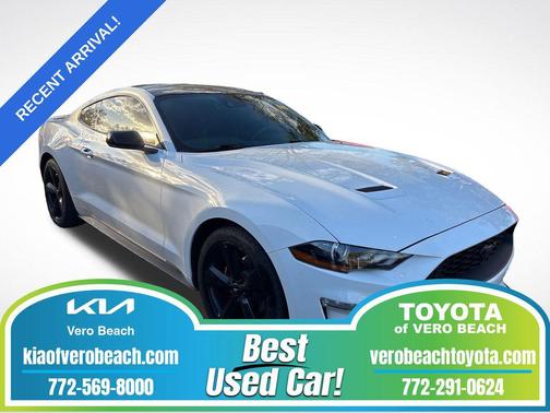 2022 Ford Mustang EcoBoost