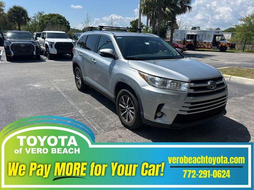 Celestial Silver Metallic 2019 Toyota Highlander XLE