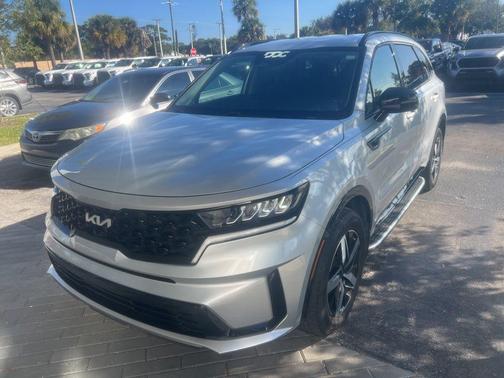 2022 Kia Sorento S