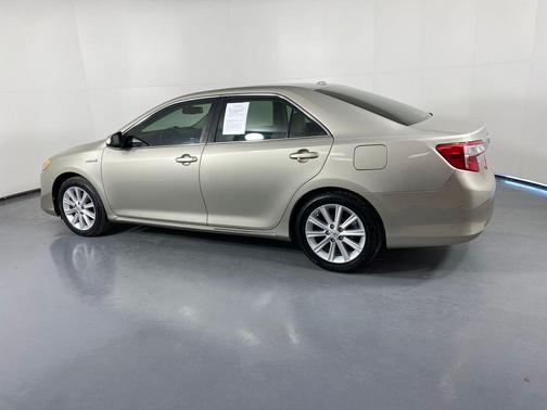 2014 Toyota Camry Hybrid XLE