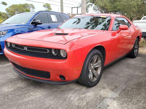 2015 Dodge Challenger SXT