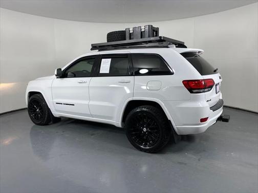 2021 Jeep Grand Cherokee Laredo