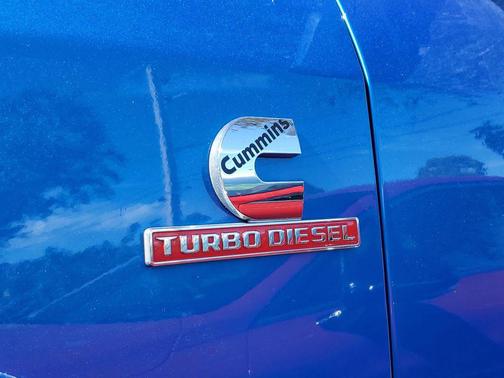 2021 RAM 2500 Laramie Crew Cab 4x4 8' Box