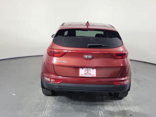 Hyper Red 2017 Kia Sportage LX