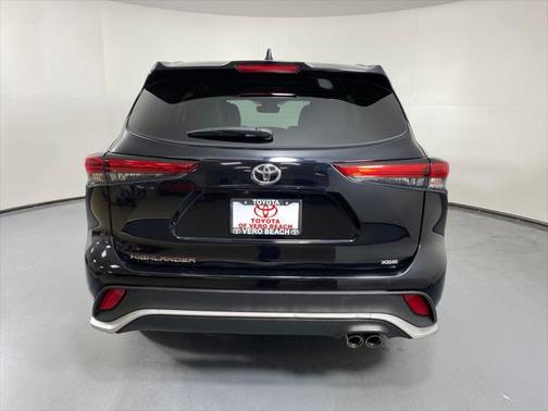 2022 Toyota Highlander XSE