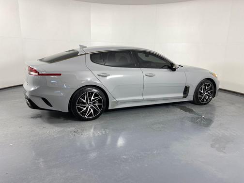 2022 Kia Stinger GT-Line
