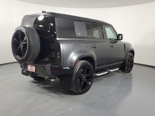 2023 Land Rover Defender 110 Carpathian Edition