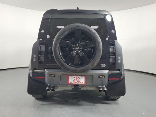 2023 Land Rover Defender 110 Carpathian Edition