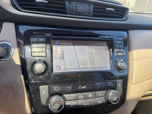 2017 Nissan Rogue Hybrid SV