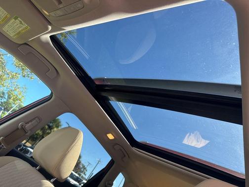 2017 Nissan Rogue Hybrid SV