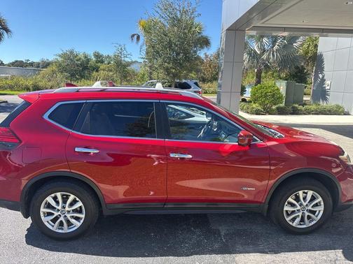 2017 Nissan Rogue Hybrid SV