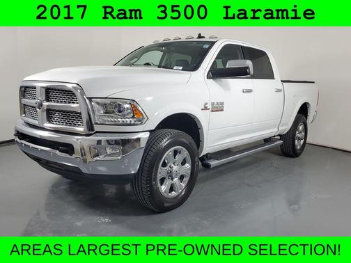 2017 RAM 3500 Laramie Crew Cab 4x4 6'4' Box