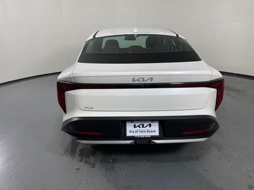 2025 Kia K4 LX