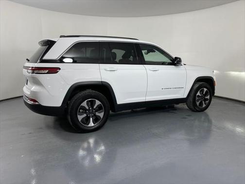 2023 Jeep Grand Cherokee 4xe Base