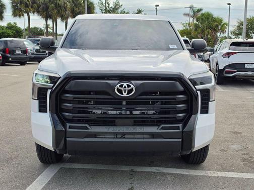 Ice Cap 2026 Toyota Tundra SR