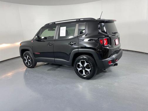 2022 Jeep Renegade Trailhawk