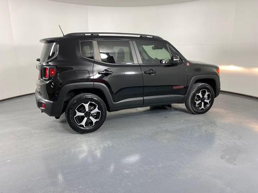 2022 Jeep Renegade Trailhawk