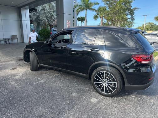 2022 Mercedes-Benz GLC 300 Base